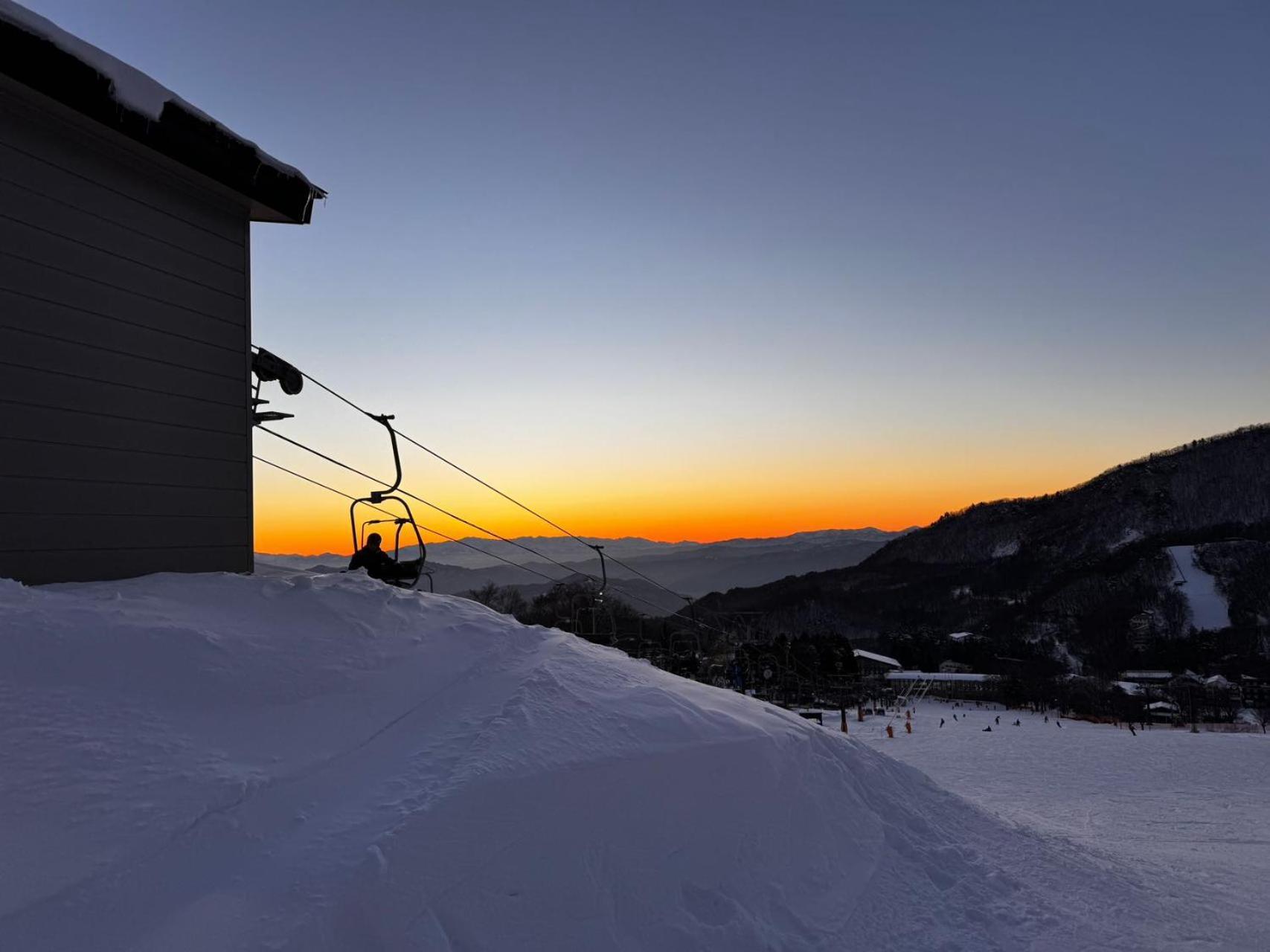 Snowfall Meteor 飛雪流星 Kaminoyama Ngoại thất bức ảnh